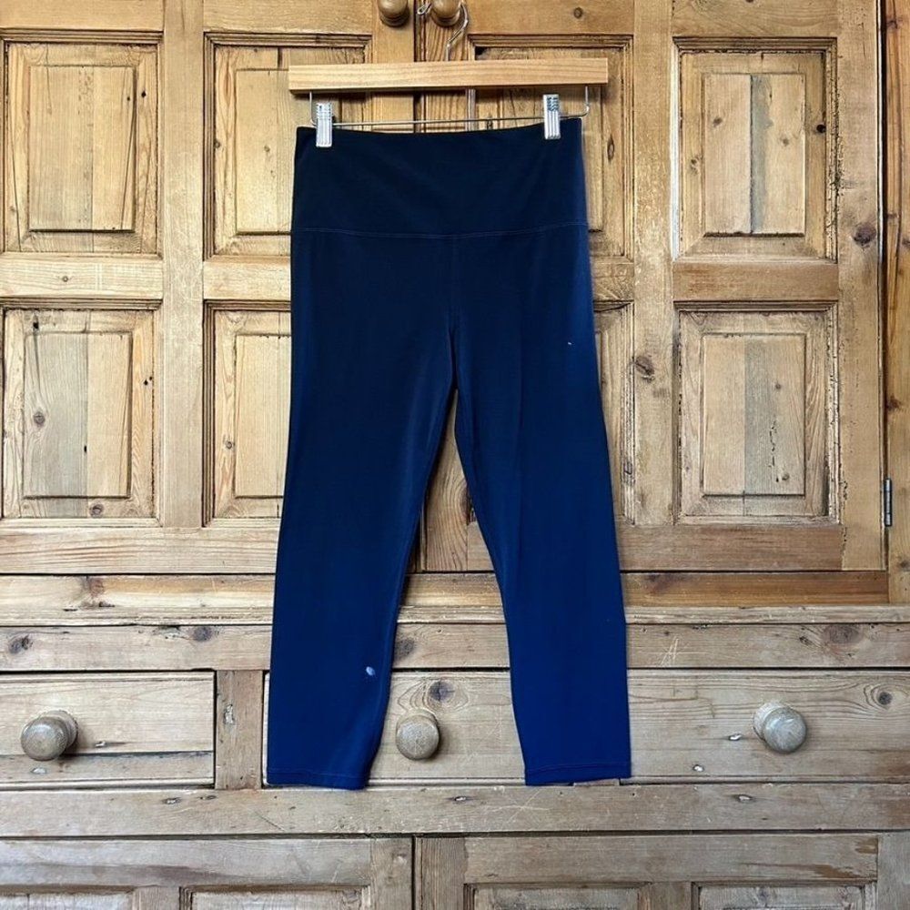 Athleta Small Elation Capri‎ Cropped Leggings Navy Blue Flawed